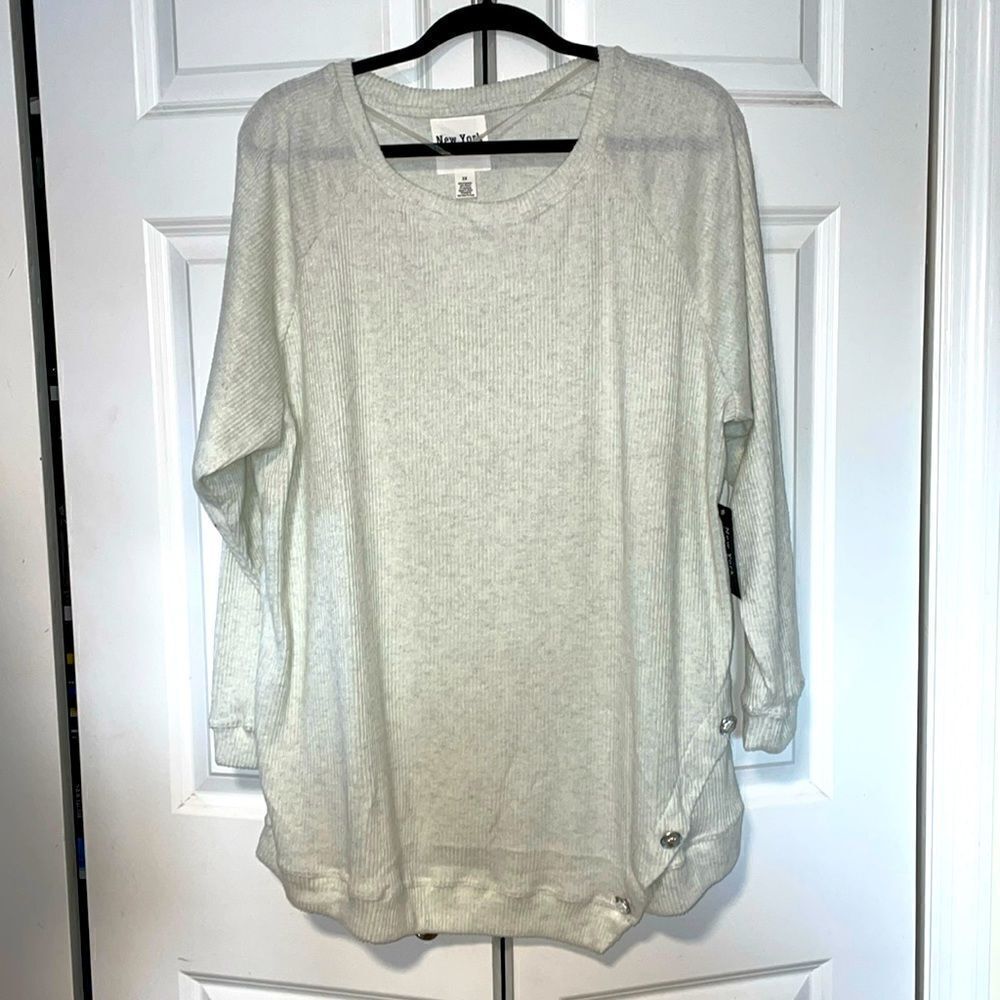 New York Laundry sweatshirt size 3X